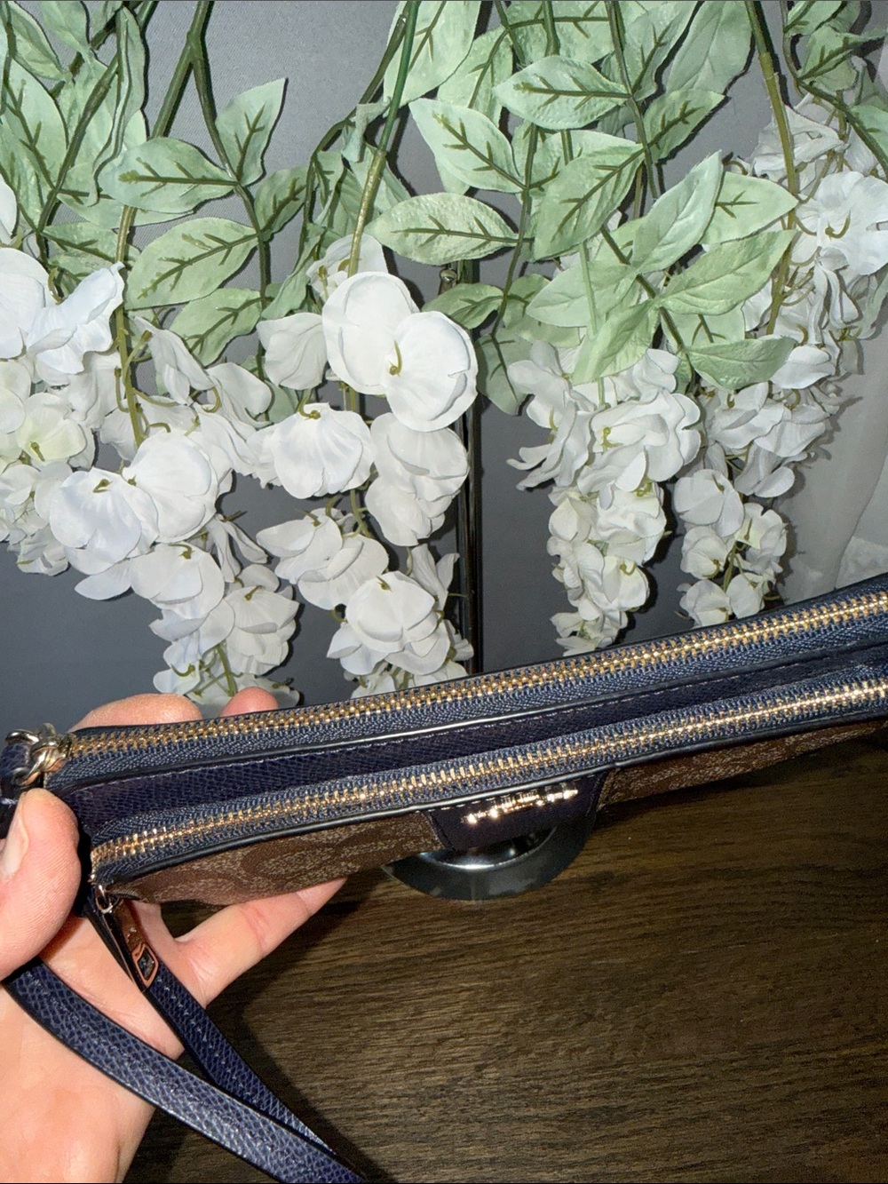 Coach NWOT double zip Tan Signature Canvas Wristlet with Navy Leather Trim - Picture 3 of 11